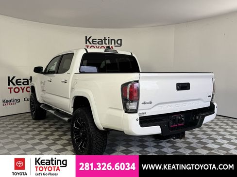 Used 2021 Toyota Tacoma Limited AWD/4WD image 7