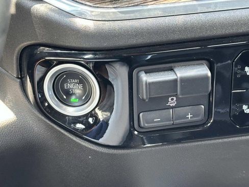 Certified 2025 Chevrolet Silverado 2500 LT image 24