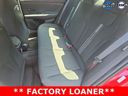 Used 2025 Hyundai Elantra Sport image 14
