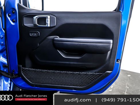 Used 2024 Jeep Wrangler Unlimited Rubicon image 23