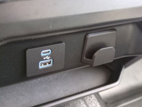 Used 2023 Ford F150 XLT w/ XTR Package image 31