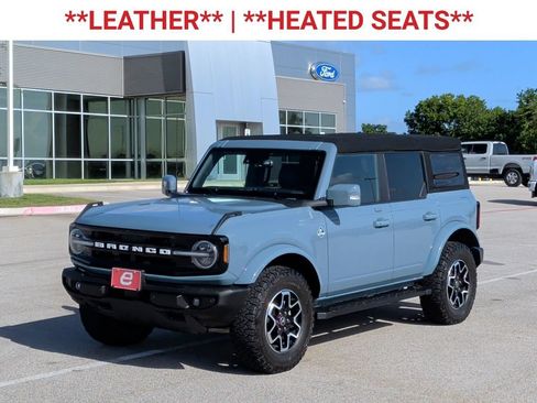Used 2022 Ford Bronco Outer Banks AWD/4WD image 3