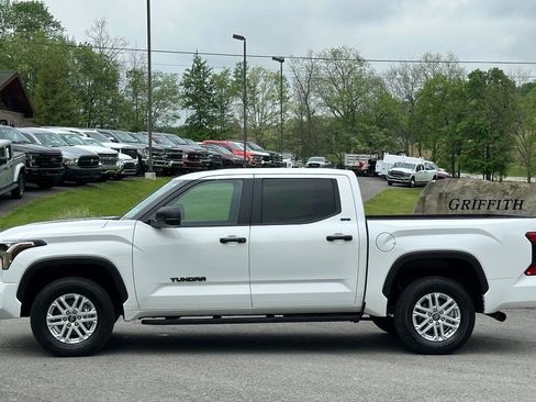 Used 2025 Toyota Tundra SR5 AWD/4WD image 2