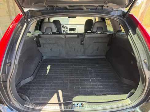 Used 2016 Volvo XC60 T5 Platinum FWD image 24