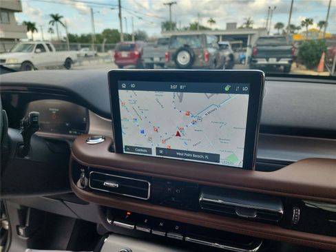 Used 2023 Lincoln Aviator Reserve w/ Equipment Group 201A image 28