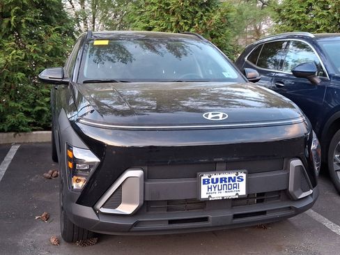 Used 2024 Hyundai Kona SEL w/ Convenience Package image 4