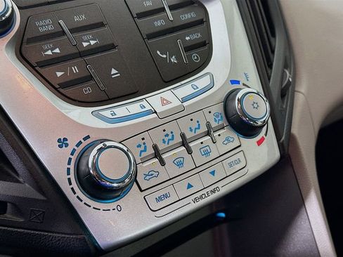 Used 2010 Chevrolet Equinox LS image 14