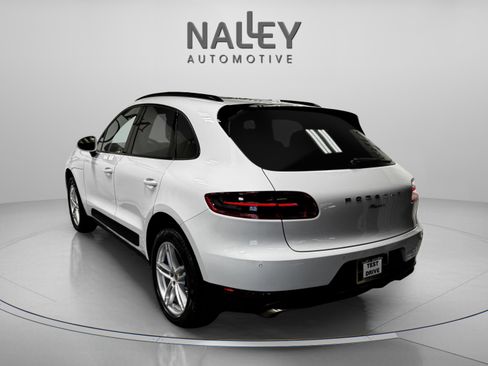 Used 2018 Porsche Macan Sport Edition image 3