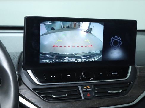 Certified 2023 Nissan Altima 2.5 SV w/ SV Premium Package image 31