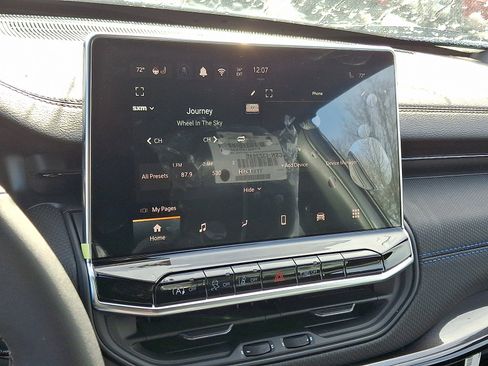 New 2026 Jeep Compass Limited image 7