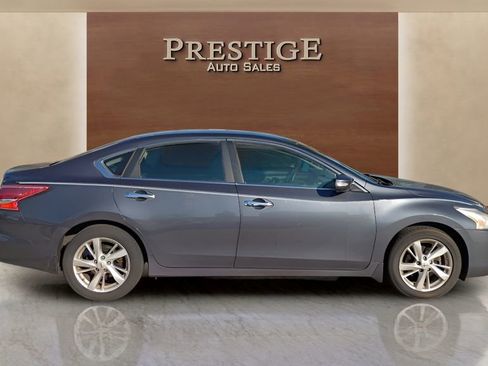 Used 2013 Nissan Altima 2.5 SL w/ 2.5 Moonroof Pkg image 10