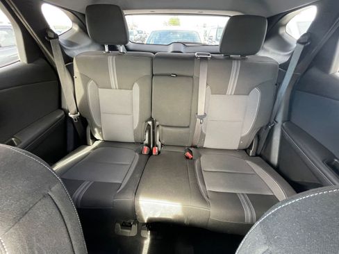 Used 2025 Chevrolet Blazer LT image 38