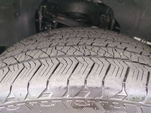 Used 2024 Ford F150 Lariat w/ Equipment Group 502A High AWD/4WD image 11