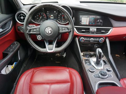 Used 2021 Alfa Romeo Giulia Ti w/ Nero Edizione RWD image 6