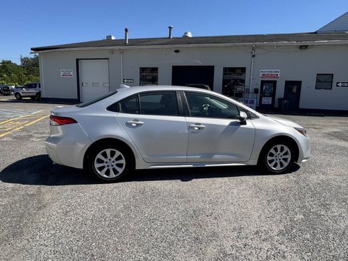 Used 2023 Toyota Corolla LE FWD image 8