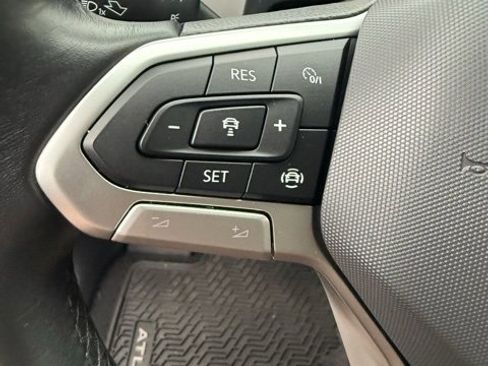 Used 2021 Volkswagen Atlas SEL image 19