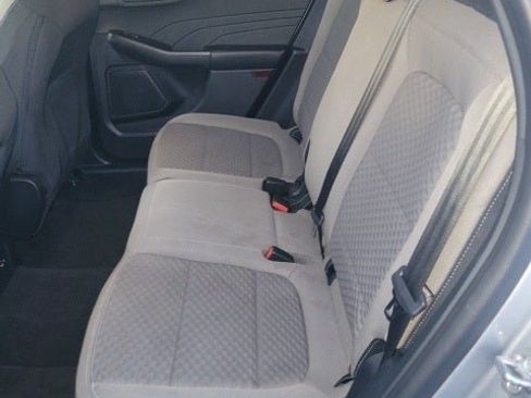 Used 2021 Ford Escape SE image 9