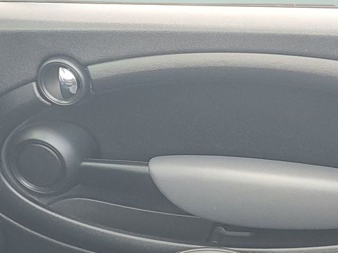Used 2011 MINI Cooper Convertible FWD image 13