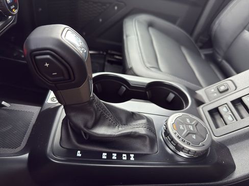 New 2025 Ford Bronco Outer Banks image 26