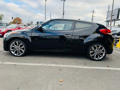 Used 2015 Hyundai Veloster RE:FLEX Edition image 8