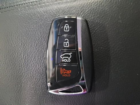 Used 2018 Hyundai Santa Fe Sport FWD image 32