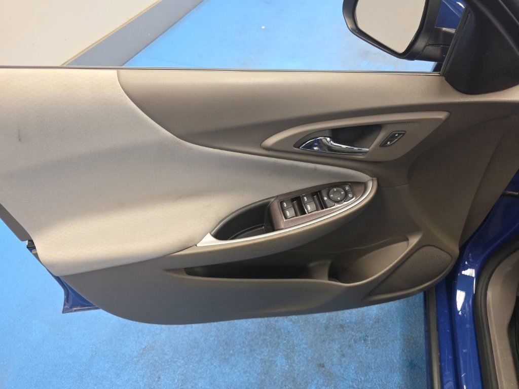 Certified 2023 Chevrolet Malibu LT FWD image 23