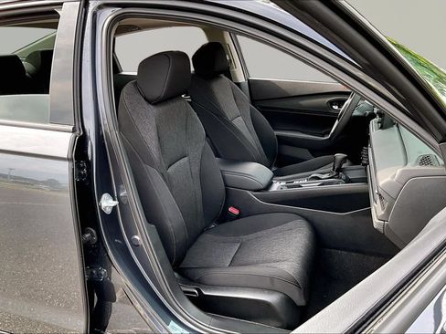 Used 2025 Honda Accord SE image 20