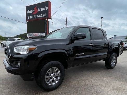Used 2022 Toyota Tacoma SR5 RWD image 4