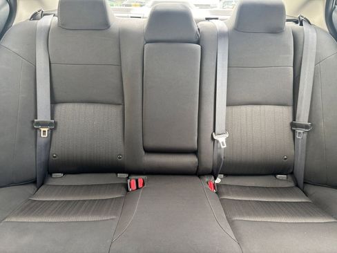 Used 2025 Nissan Altima 2.5 SV image 38