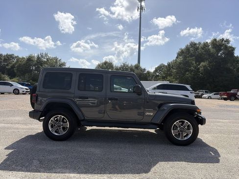 Used 2021 Jeep Wrangler Unlimited Sahara w/ Safety Group AWD/4WD image 7