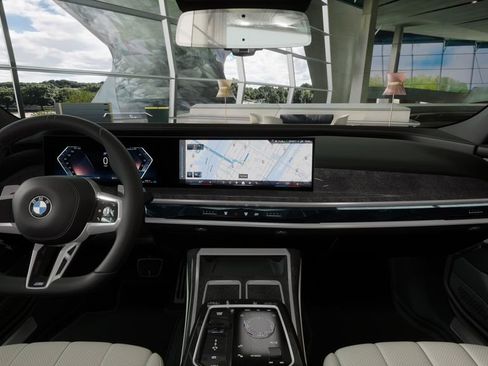 New 2026 BMW 740i RWD image 38