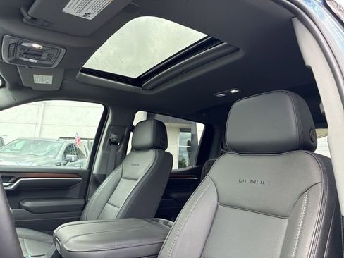 Used 2026 GMC Sierra 1500 Denali w/ Denali Reserve Package AWD/4WD image 6