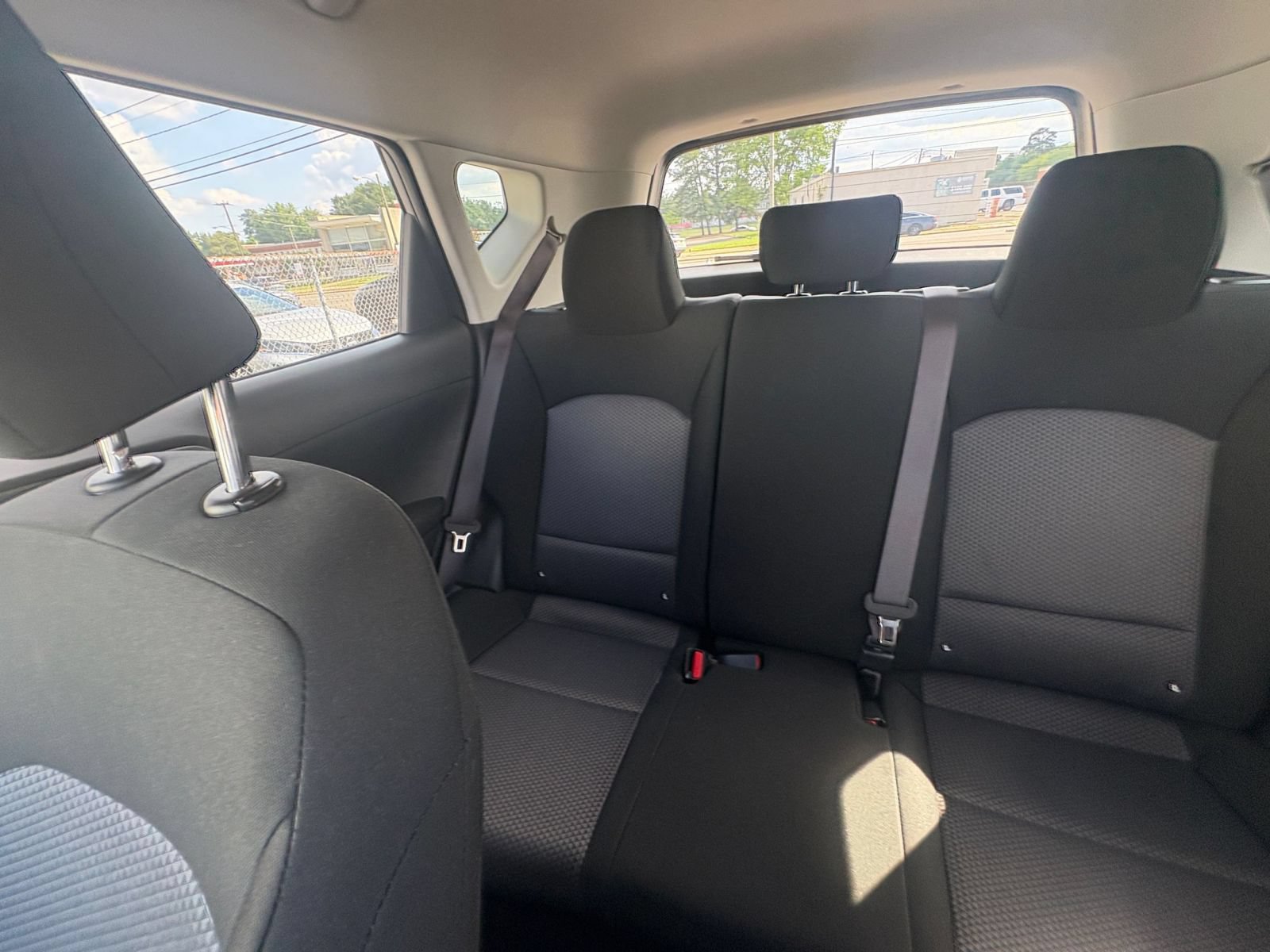 Used 2025 Kia Soul LX w/ LX Technology Package FWD image 36