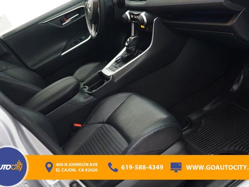 Used 2020 Toyota RAV4 XSE image 8