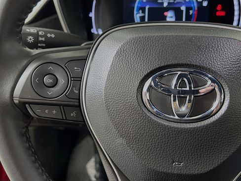 Used 2025 Toyota Corolla XSE image 19
