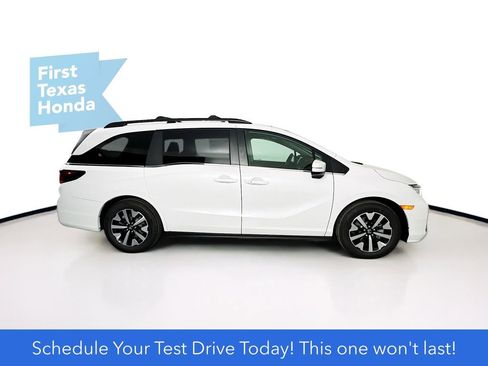 New 2026 Honda Odyssey EX-L image 9