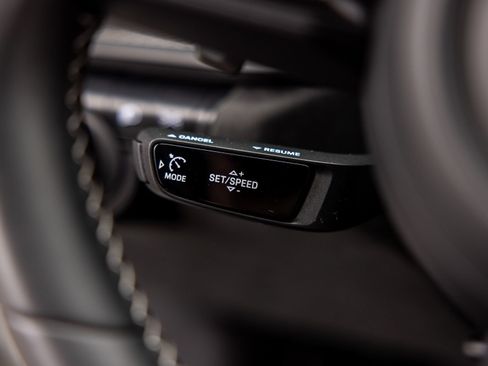 Certified 2025 Porsche 911 GT3 RWD image 46