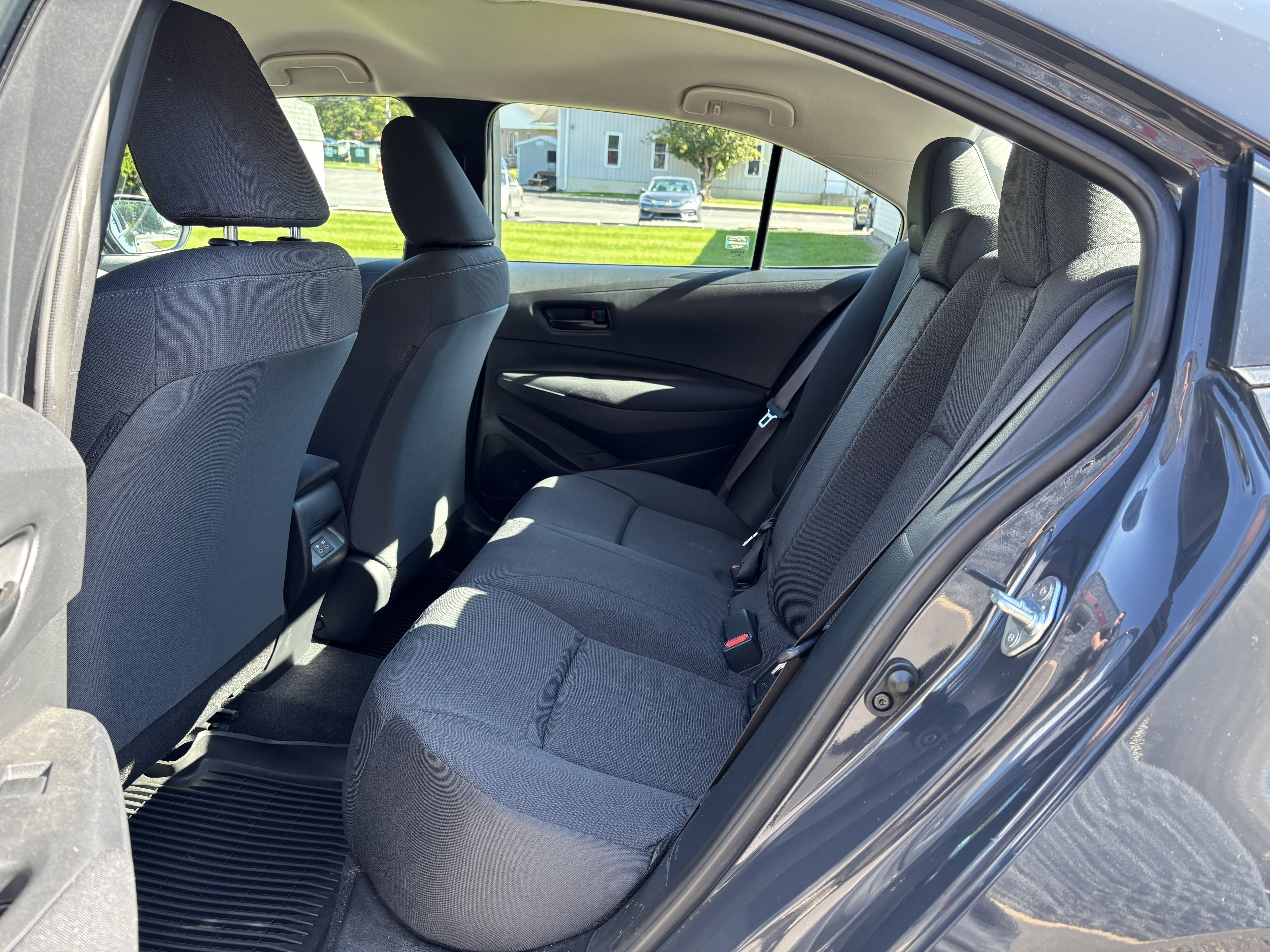 Used 2024 Toyota Corolla LE FWD image 14