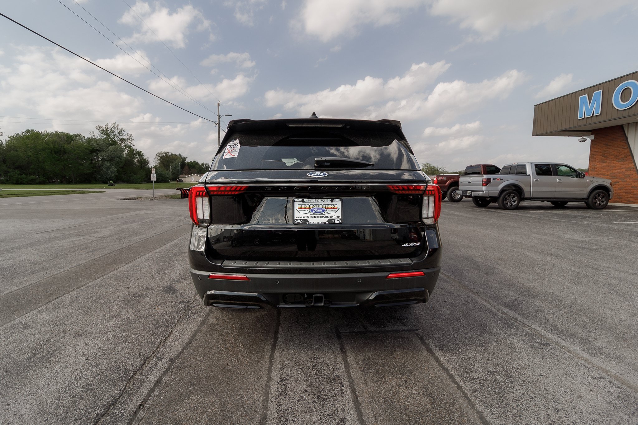 Used 2026 Ford Explorer ST-Line w/ ST-Line Street Pack AWD/4WD image 5