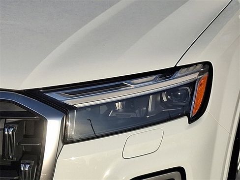 Used 2025 Audi Q7 3.0T Premium Plus image 9