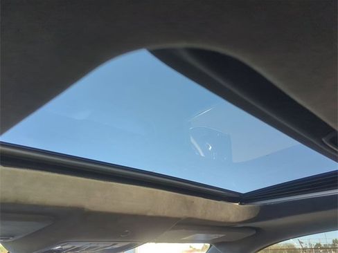 Used 2023 GMC Sierra 1500 AT4X image 23