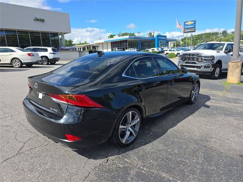 Used 2018 Lexus IS 300 w/ Premium Package RWD image 3