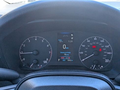 Used 2025 Toyota Corolla LE image 27