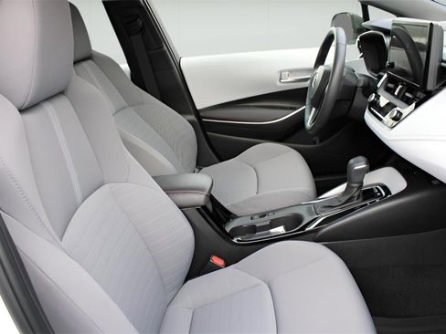 Certified 2024 Toyota Corolla SE image 26