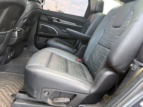 Used 2022 Kia Telluride SX w/ SX Prestige Package AWD/4WD image 23
