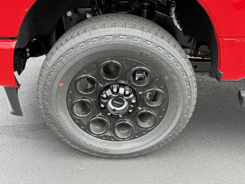 New 2026 Ford F250 Lariat w/ Black Appearance Package image 28