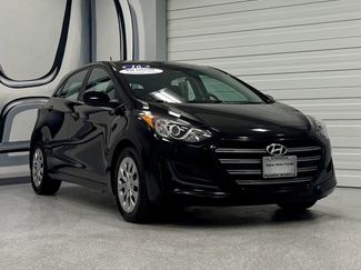Used 2016 Hyundai Elantra GT image 1