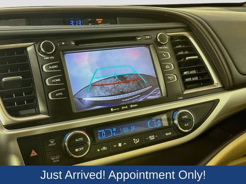 Used 2017 Toyota Highlander Plus w/ Protection Package #3 AWD/4WD image 15