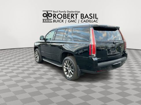 Used 2019 Cadillac Escalade Luxury w/ Escalade Sport Edition AWD/4WD image 6