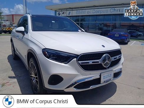 Used 2024 Mercedes-Benz GLC 300 4MATIC image 1